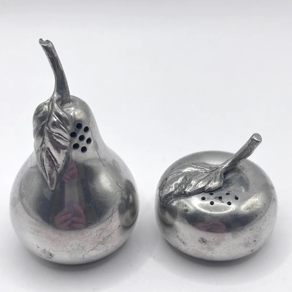 Kirk Stieff Pewter Apple Pear Salt and Pepper Shakers #560